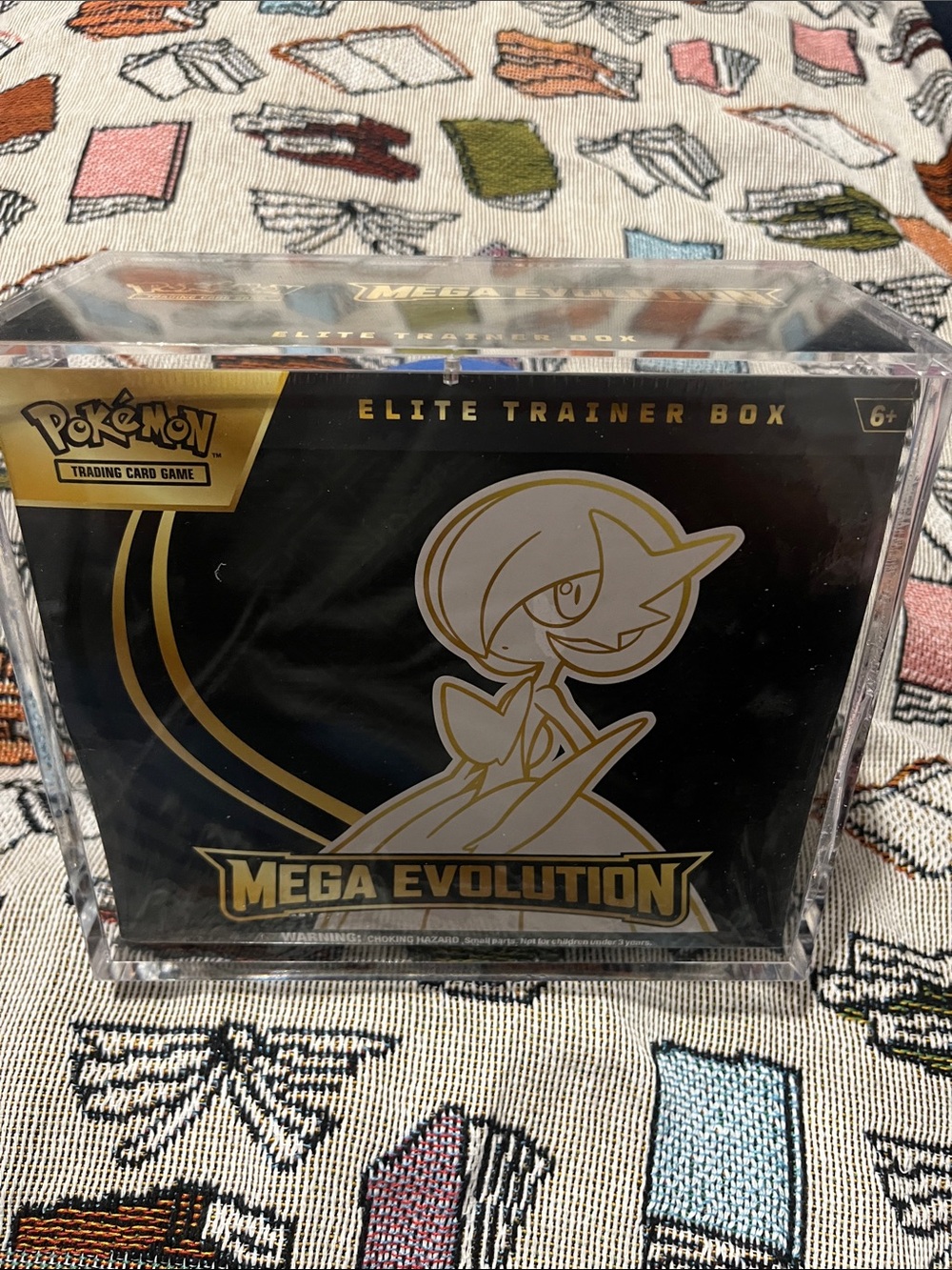 Pokemon Mega Evolution Elite Trainer Box - Black & Gold Artwork